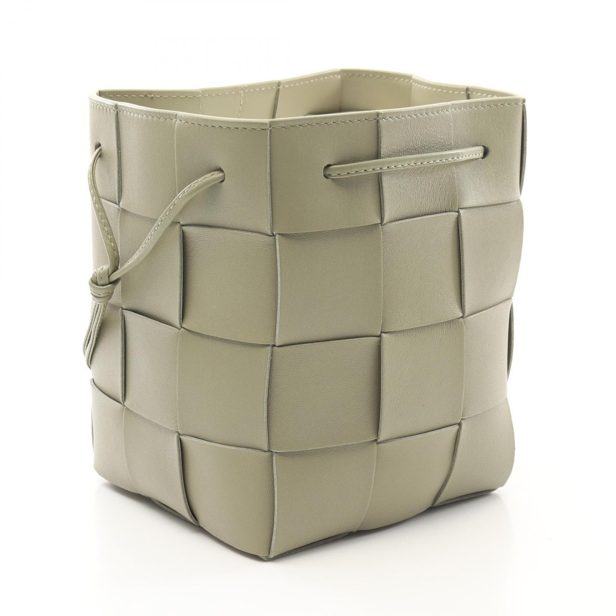 BOTTEGA VENETA Small Cassette Bucket Shoulder Bag