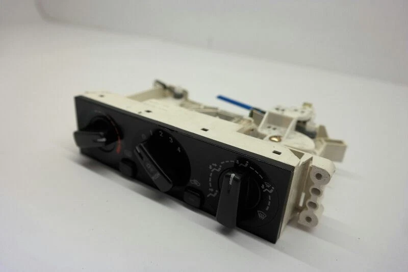 00 01 02 MITSUBISHI ECLIPSE INSTRUMENTO DE TEMPERATURA AC CONTROL DE CALOR OEM Foto 2 de 4