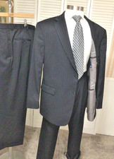 VTG HART SCHAFFNER MARX MENS BLACK PINSTRIPE 2 PIECE SUIT SIZE: 46R PANTS 36x29