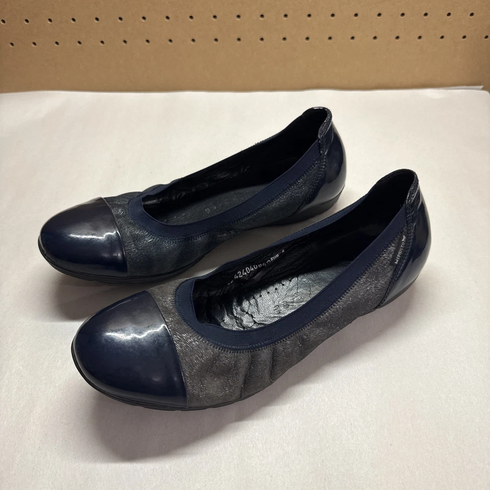 Zapatos planos de ballet Mephisto para mujer 8,5 Elettra azul marino charol puntera cómoda Foto 3 de 4