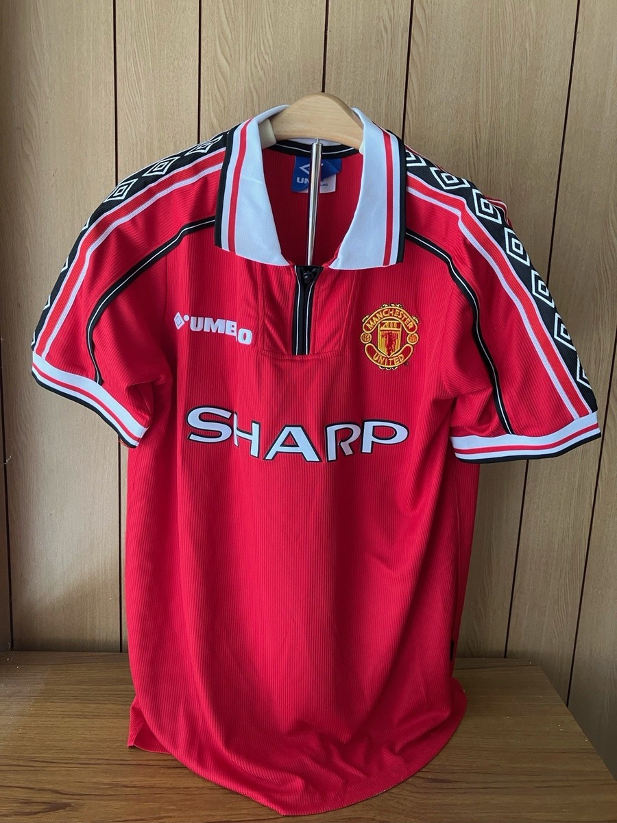新品 1999 Umbro Manchester United TREBLE T Vintage 1999 Manchester United Treble Champions Rare UMBRO T