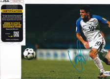 CHRISTIAN PULISIC signed (TEAM USA SOCCER) Captain America photo JSA CS22778