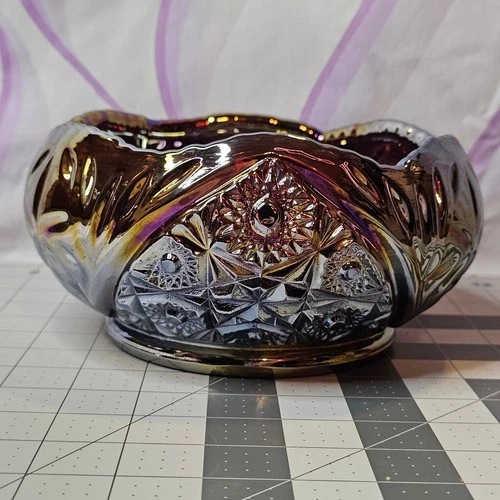 Vintage L.E. Smith Hobstar and Daisy Amethyst Carnival Glass Bowl 7"