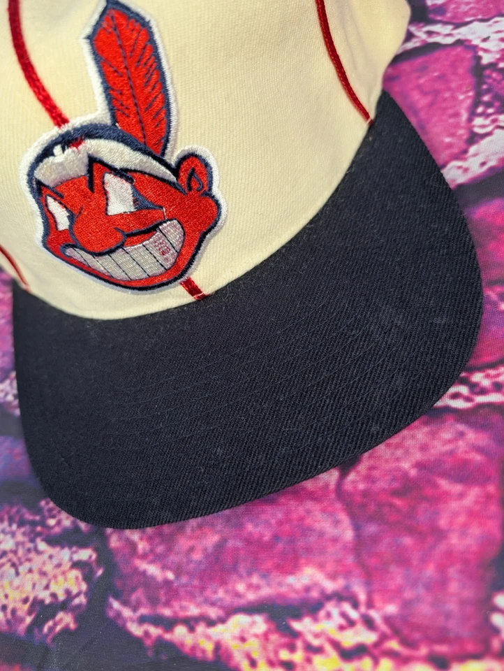 老式美国针线克利夫兰印第安人帽平沿帽美国职棒大联盟条纹帽瓦胡 — 第 3/4 张图片