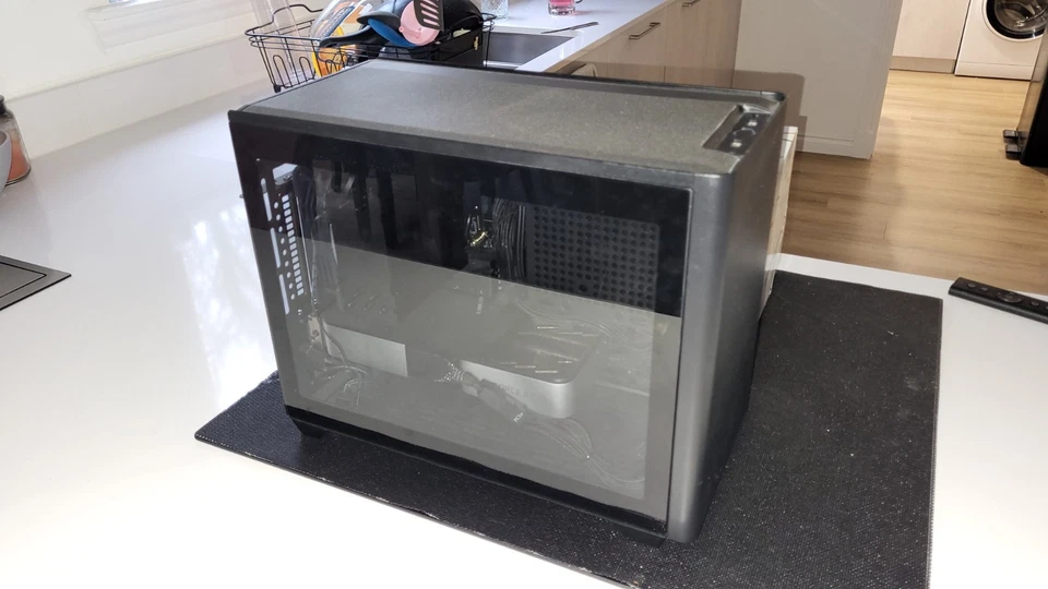 Mini-ITX, SFF, Gaming PC, NR200P, 5600X, 3060Ti - Image 2 of 4