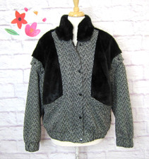 Saltwater Luxe Black Tweed Jacket With Removable Sleeves And Faux Fur Trim Sz. L