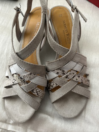 Marco TOZZI sandals women’s size 4 in taupe worn once in original box - Picture 2 of 5