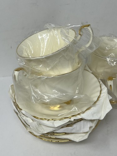 Set 8 Royal Albert English Bone China Footed Cup & Saucer AFFINITY GOLD 16 Pcs - Picture 4 of 6