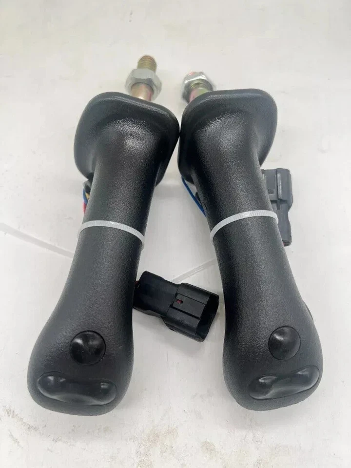 1 Pair 3Button Excavator Joystick Handle For Doosan DH DX150 215 225 300 370-9C - Image 2 of 4