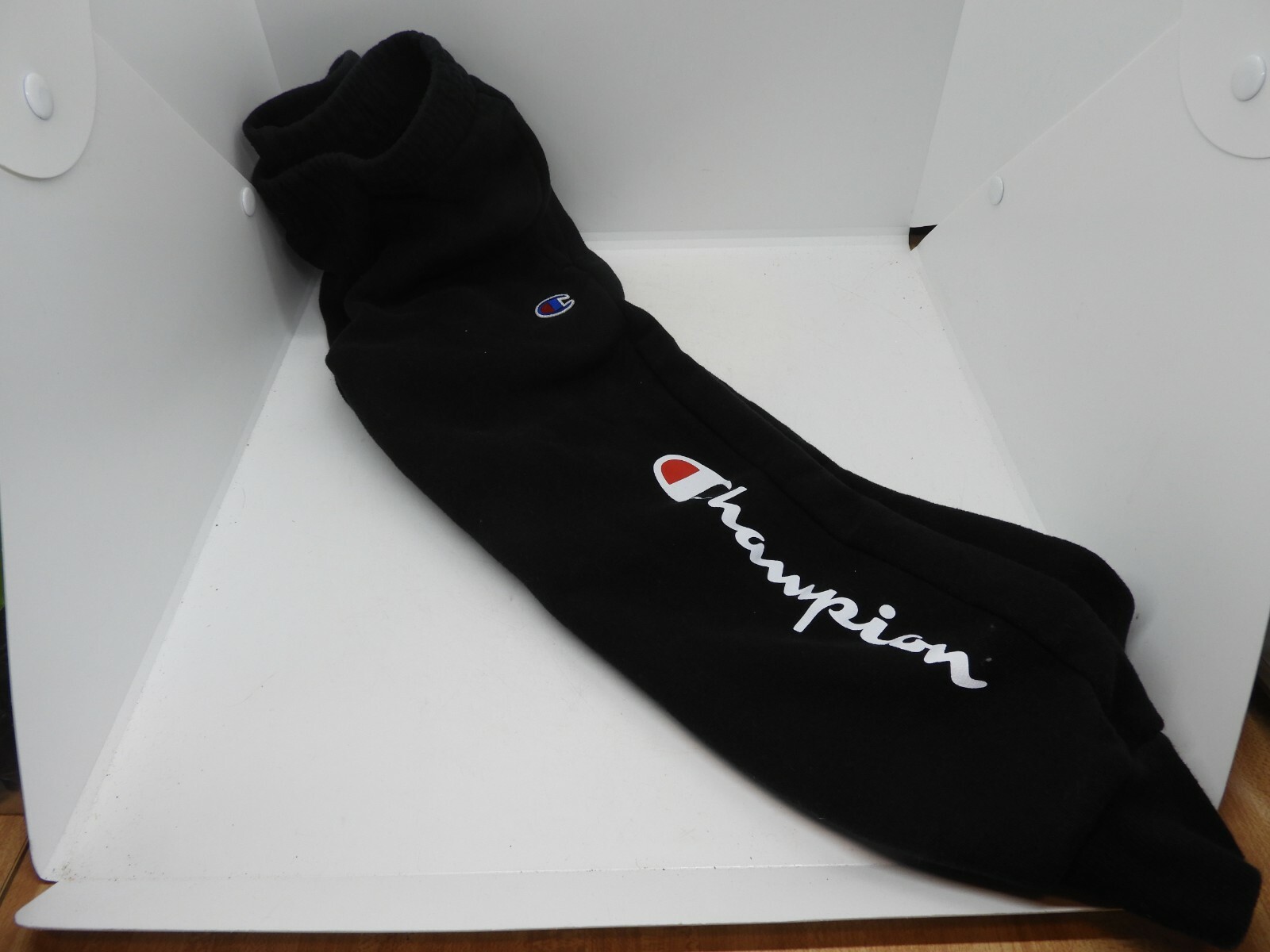 Picture 1 of 4