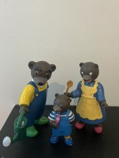 3 Figurines Petit Ours Brun. Famille Complète Très Bon État Bayard Presse