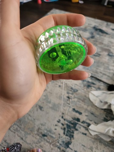 LED Light Up Yo Yo Yoyo for Kids Beginner Yoyo for Kids Responsive Ball Beari... - Picture 8 of 8