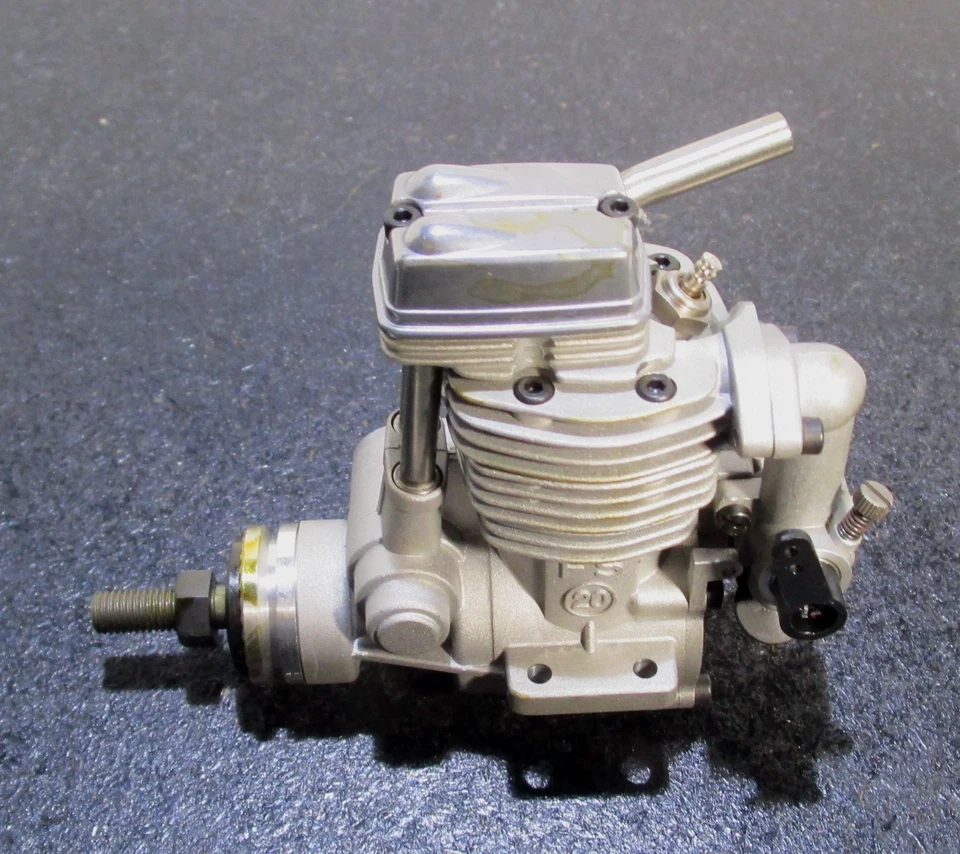 O.S. FS-20 3.56cc 4-cycle glow engine for R/C airplanes New f/s - Image 4 of 4