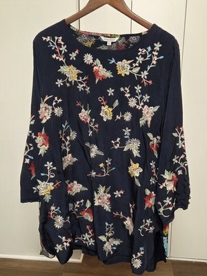 NWT John Mark Tunic Top Navy Embroidered Floral Hi Low  women's Sz L
