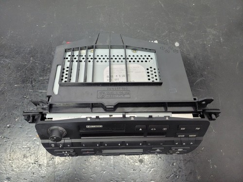 BMW 3 Series Radio And Climate Control Unit - Picture 2 of 10