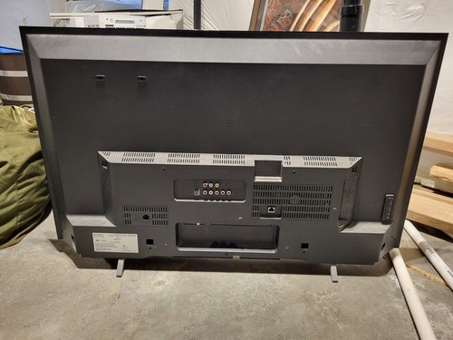 Sony 40" flat screen TV, in excellent condition - Picture 3 of 3