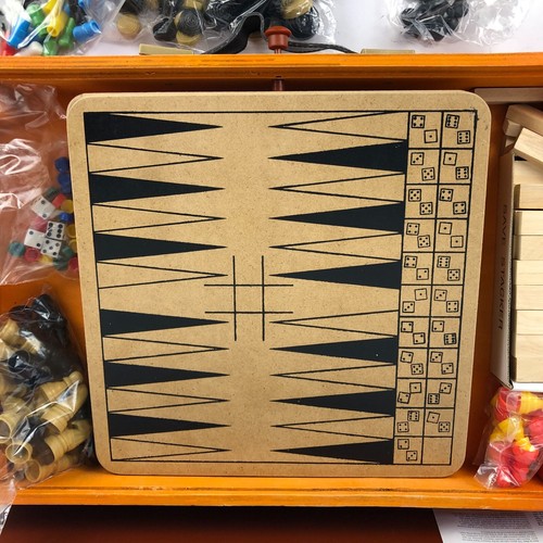 Deluxe Vintage Game Collection Wood Chess & Checkers Backgammon Etc. Game Set - Picture 11 of 12