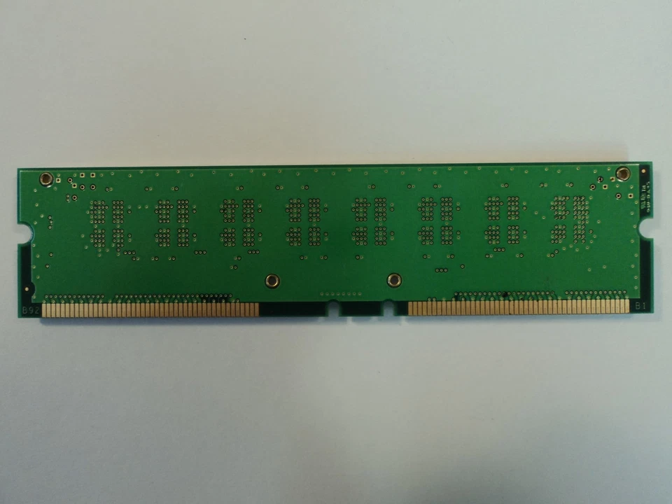 Samsung RAM Memory Module 128MB PC600-53 184-Pin RAMBUS MR16R0828BN1-CG6 - Image 4 of 4