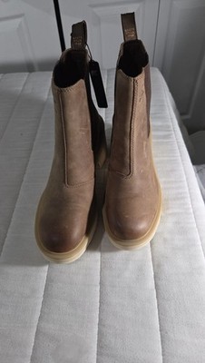 Sorel Hi-Line Heel Chelsea Waterproof Boots in Umber/Ceramic