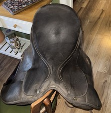 isabell werth dressage saddle BY WINTEC USED 17INCH