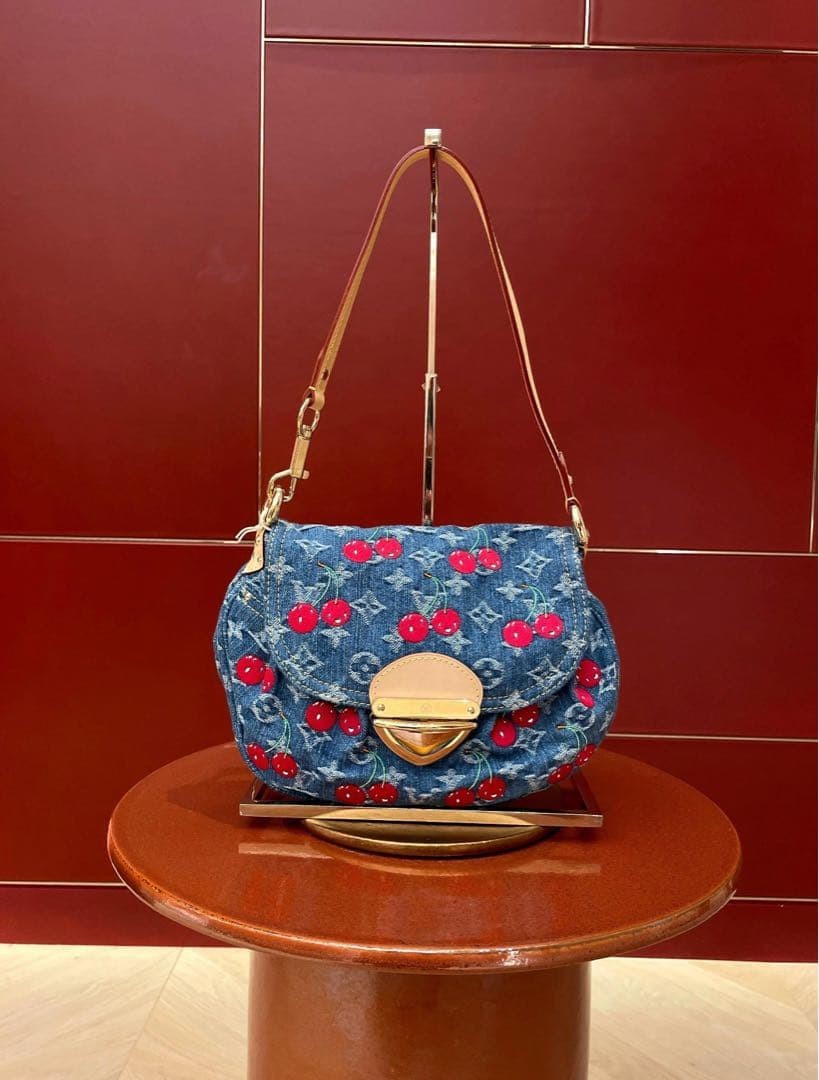 LOUIS VUITTON x Takashi Murakami M13680 Sunset Cherry Shoulder bag