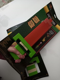 TWO OFFICIAL NINTENDO LEGEND OF ZELDA CLASSIC SWORDS NES 8 BIT RETRO WITH SOUNDS