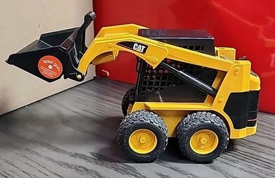 Original Bruder Caterpillar Skid Steer Loader CAT 1152/02 54/25-30 Germany 9 x 4