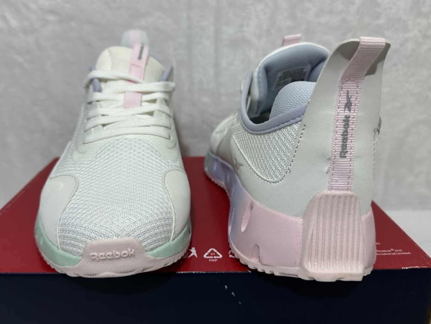 Reebok Zig Dynamica Girls Sneakers White Pink Aqua Size 7 thumbnail 4