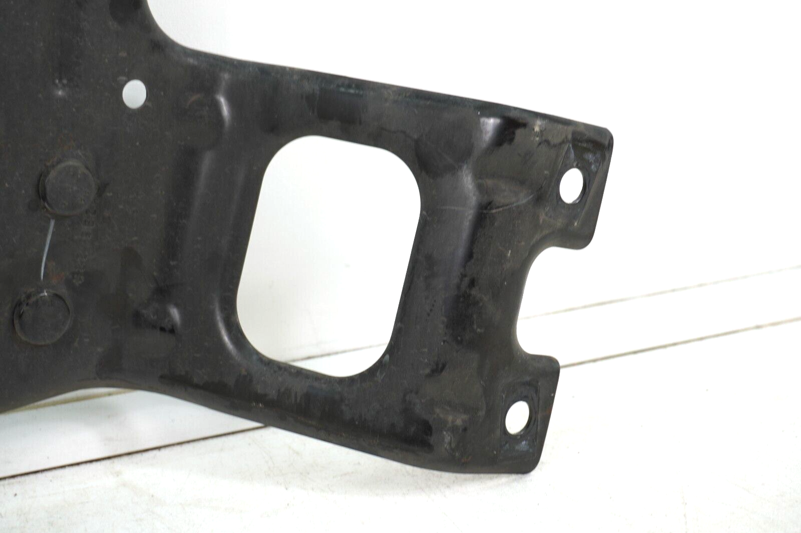 2016-2019 Nissan Titan Front Bumper Fog Light Bracket Driver Left  