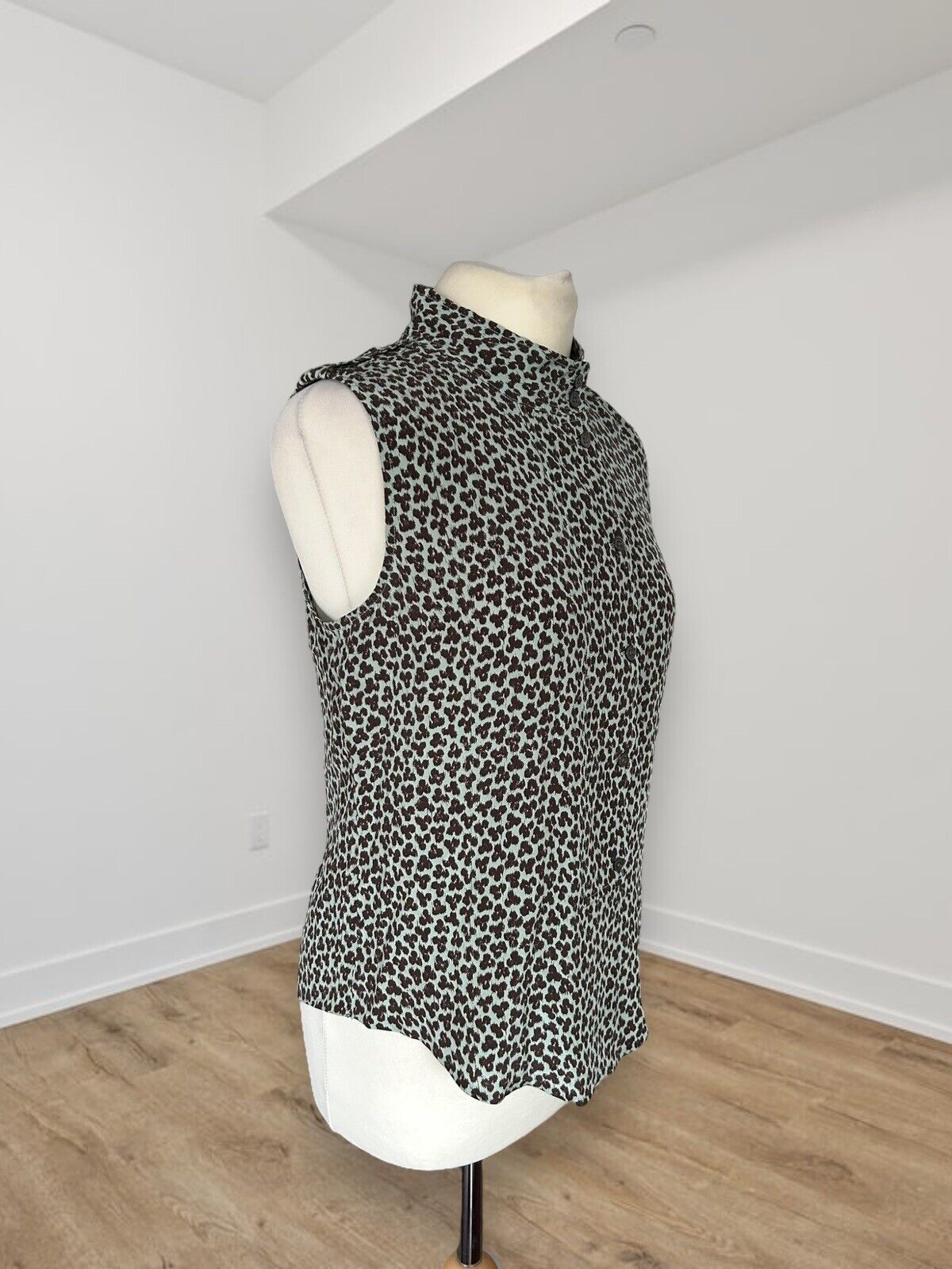 Equipment Femme Leopard Print 100% Silk Sleeveles… - image 3
