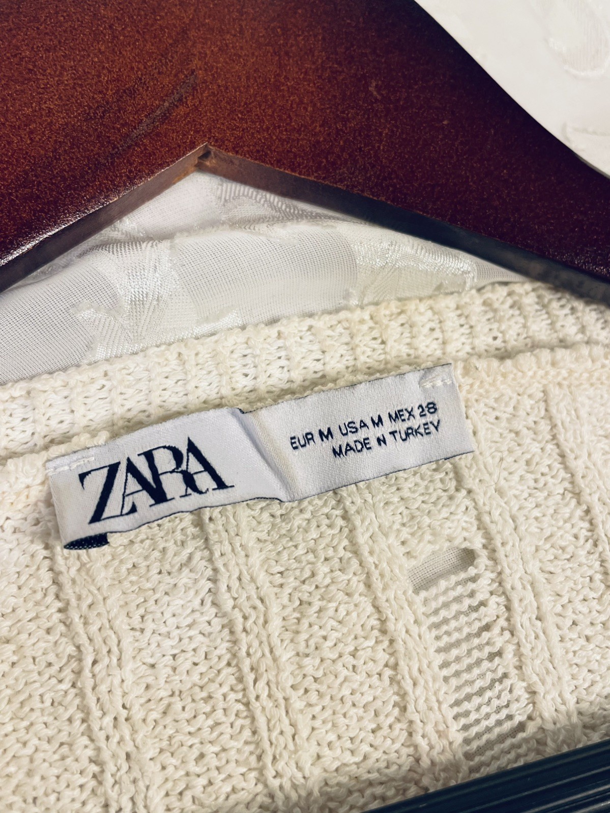Zara Women's Openwork Distressed Crop Knit Cardigan in Ecru Size SMALL image 4
