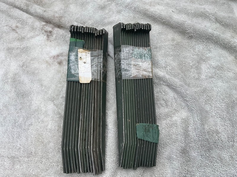 LOT OF 30 US GI MILITARY 12" GREEN METAL TENT STAKES USGI ARMY CAMP SURPLUS CAMP
