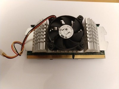 Intel  Pentium  III Processor 700 MHz, 256 KB Cache, 100 MHz FSB Slot 1 SL3XM