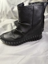 ECCO Women s Gruuv W Black W/Size 7-7.5 Mid -...