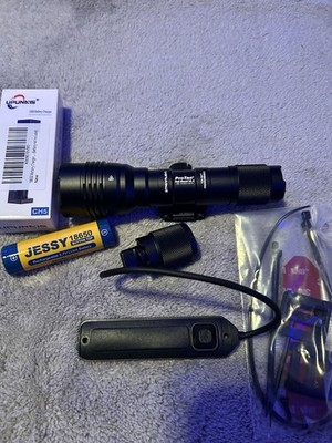 Streamlight 88126 ProTac HL-X 1000-Lumen + 1-18650 Recharge Battery & Charger.