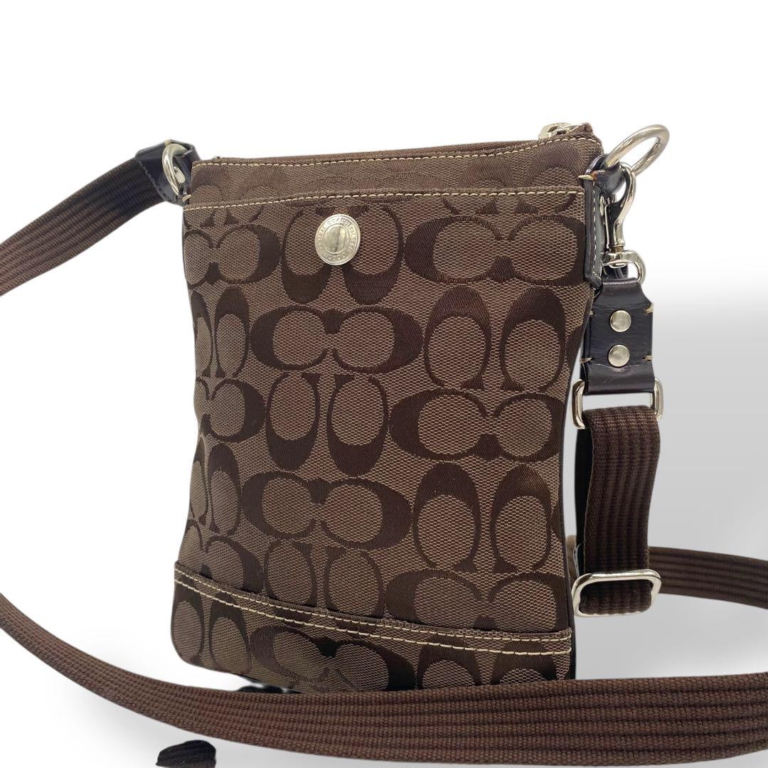 Coach Signature Canvas Brown Shoulder Bag Sacoche
