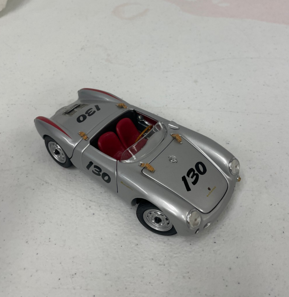 Porsche 550 A Spyder 1/18 ジェームスディーン限定品 Porsche 550 A Spyder 1/18 ジェームスディーン限定品 Unveiling the