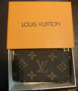 louis vuitton change wallet