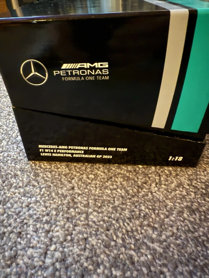 Minichamps Mercedes AMG F1 W14 E 2023 Hamilton Australien GP 1:18 113230144 - Bild 3 von 3