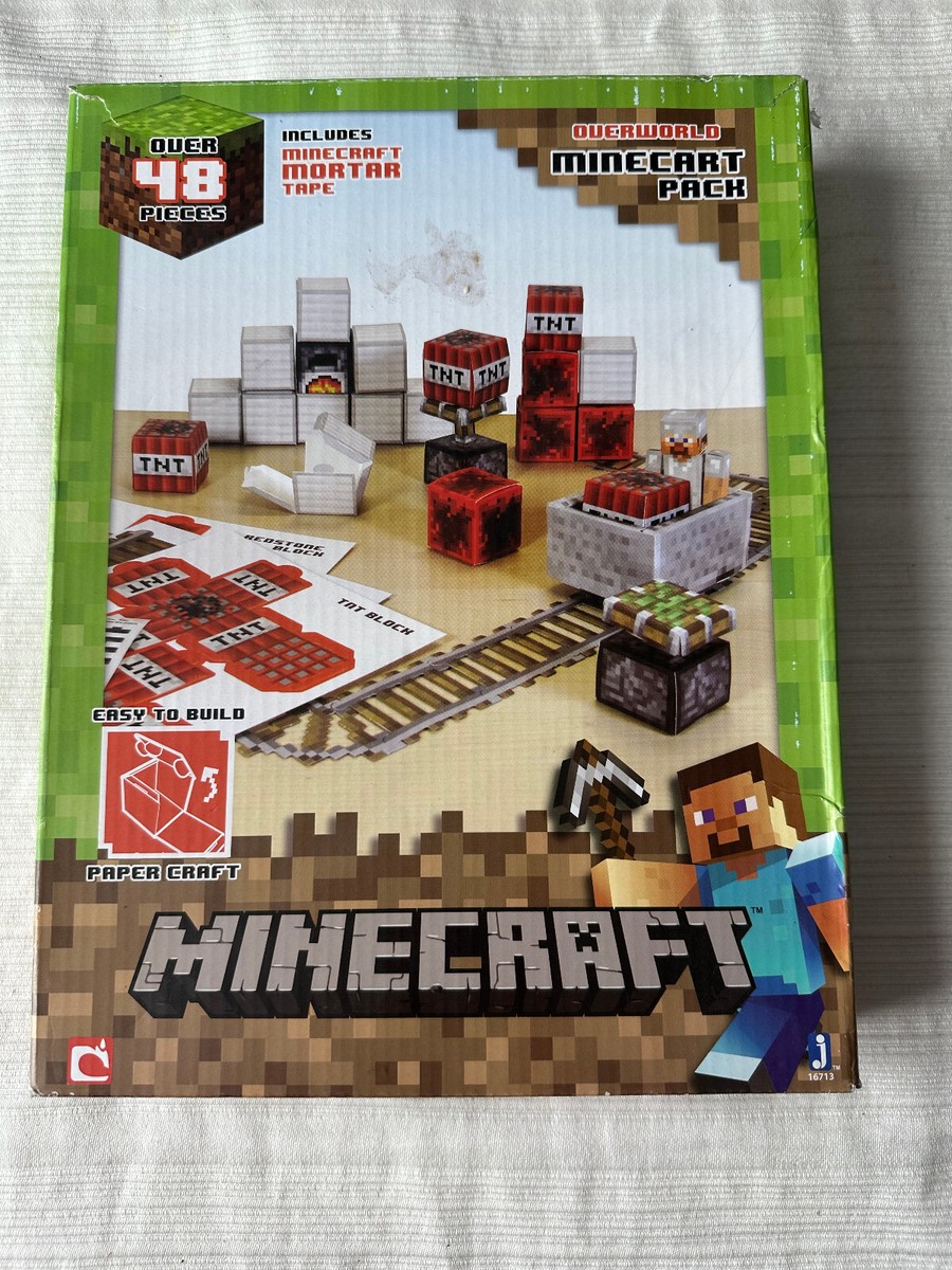 Jazwares 16713 Minecraft Papercraft 48 Piece Minecart Set