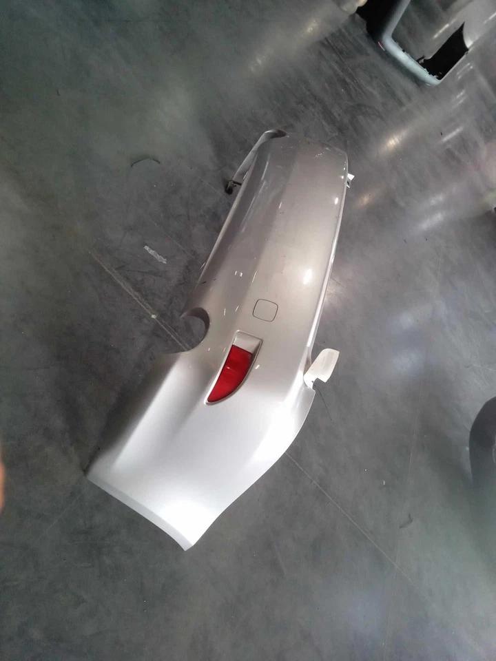 2007 Lexus IS250 Silver Rear Bumper Assembly OEM 151K Miles - Warranty Included - Imagem 2 de 4