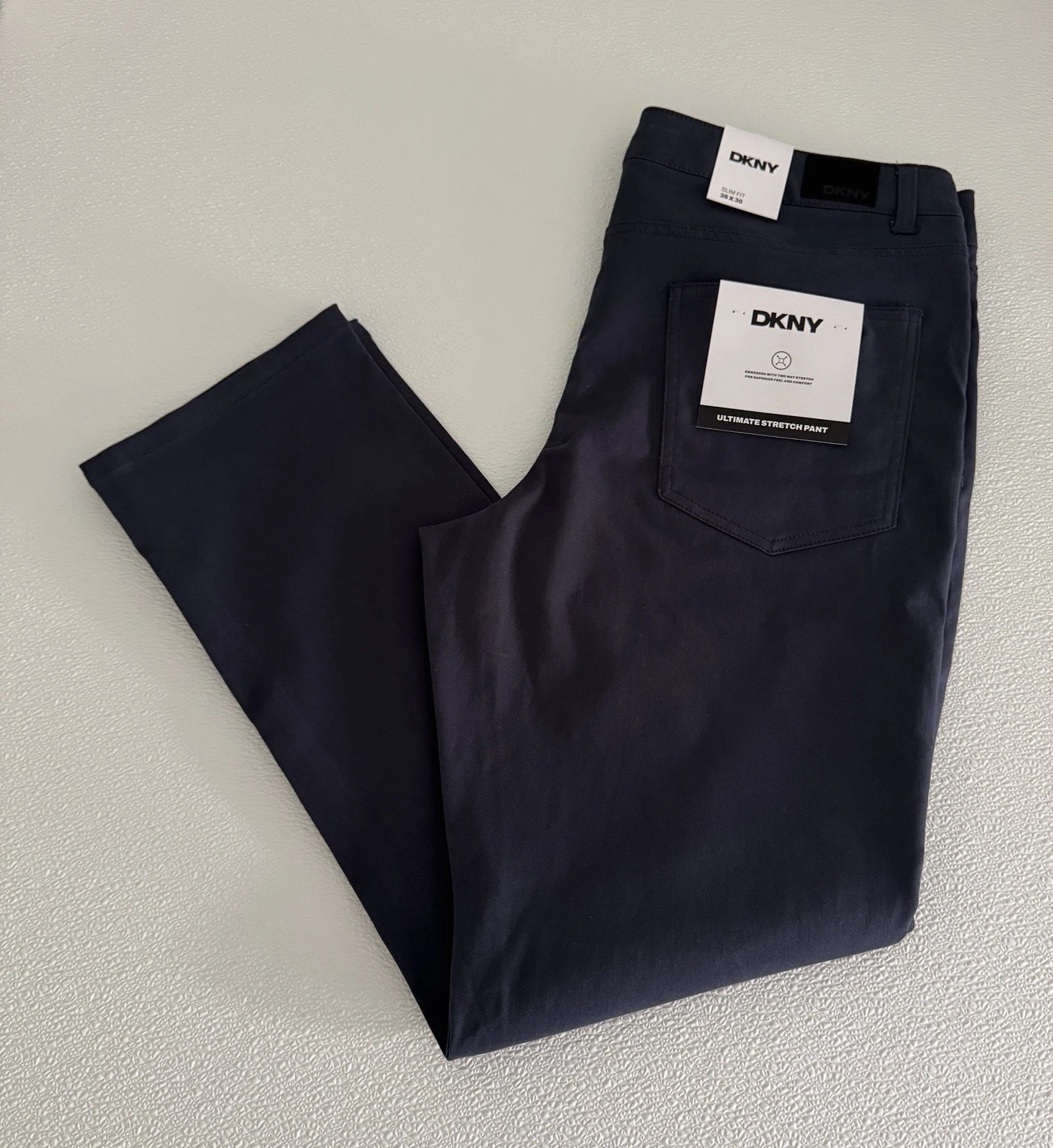 NWT DKNY Mens Two Way Stretch Pants Stanton Slim Fit 32 33 34 36 38 Navy Blue E8
Opens in a new wind