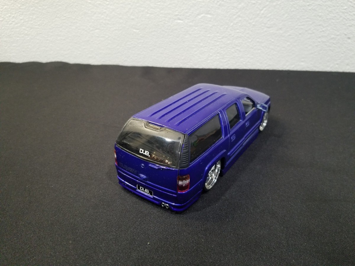 RARE JADA TOYS DUB CITY 2000 CHEVY SUBURBAN SUV 1:24 DIECAST MODEL