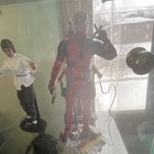 Hot Toys Deadpool SIDESHOW EXCLUSIVE  1:6 Collectible Figure Box is Damaged — photo 5
