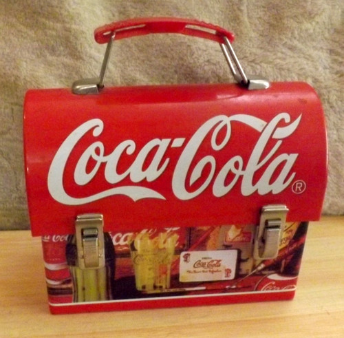 VINTAGE COCA COLA METAL MINI LUNCH BOX CARRY ALL PREOWNED UNUSED CONDITION