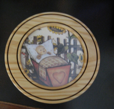 VINTAGE M.J. HUMML (WEST GERMANY) HANGING MUSIC BOX PLAYS BRAHMS LULLABY -IN BX