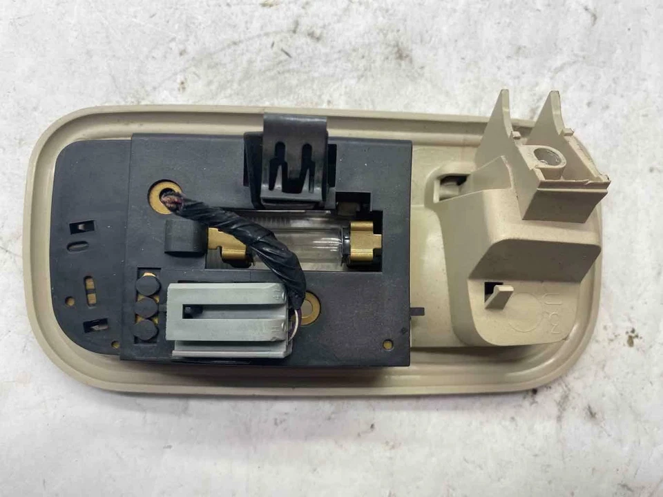 2002 FORD WINDSTAR задний внутренний купол лампа вешалка справа со стороны пассажира G - Изображение 3 из 4