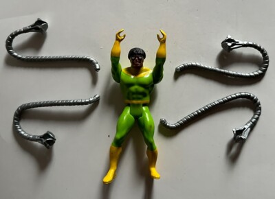 VINTAGE MARVEL SECRET WARS DOCTOR OCTOPUS DOC OCK 4'' ACTION FIGURE MATTEL 1984