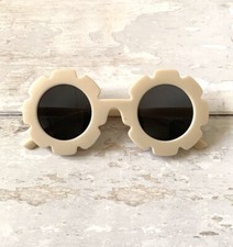 BabyGap Flower Sunglasses Cream Frames Black Lenses NEW Girls Summer Gap Kids