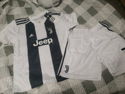 Boys size 28(US M/L) shirt short set white/black Play Clothes Costume Soccer